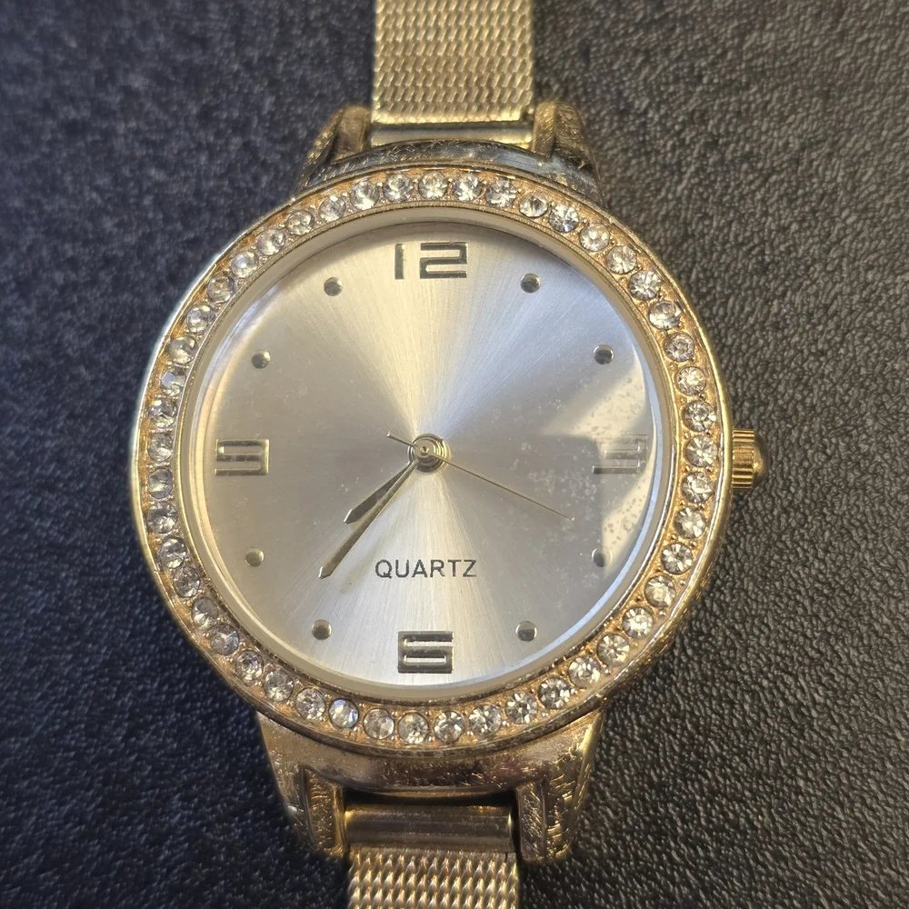 Gold-tone Crystal Accent Mesh Strap Watch, Vintage 90s.
